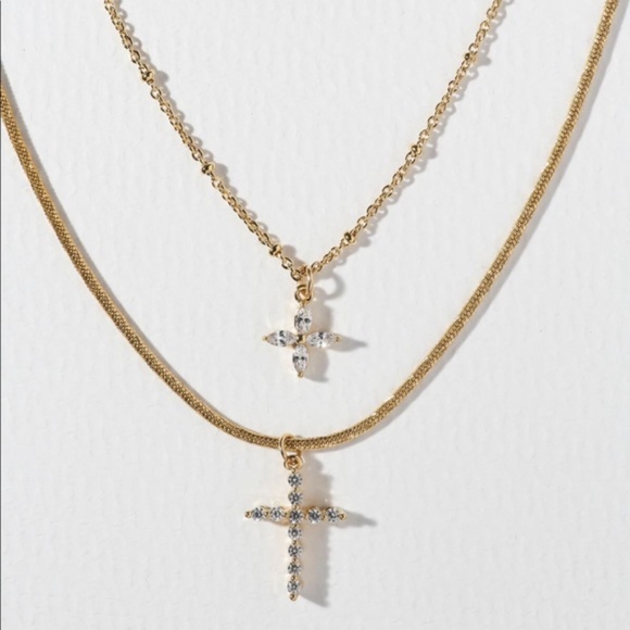Vanessa Mooney Jewelry - New Vanessa Mooney the Selena necklace gold cross